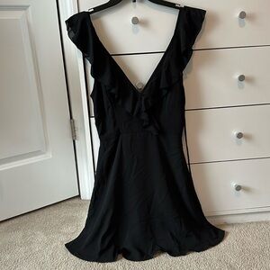 NWT Lulus little black dress